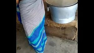 Indain green saree aunty super hot aunty